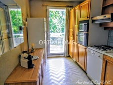Appartement 92m2 - T4 - 2 chambres - Balcon - Cave - Box - Proche centre-ville et gare RER D 