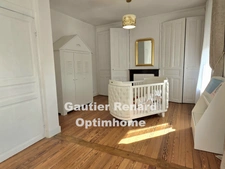 Maison Bourgeoise rénovée de 221 m² à Crespin – Cachet, volumes et jardin clos