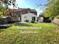 Maison Bourgeoise rénovée de 221 m² à Crespin – Cachet, volumes et jardin clos