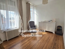 Maison Bourgeoise rénovée de 221 m² à Crespin – Cachet, volumes et jardin clos