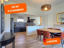 Maison Bourgeoise rénovée de 221 m² à Crespin – Cachet, volumes et jardin clos