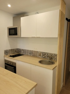 AIX EN PROVENCE - LA PARADE - RENOVATED STUDIO 15.50 m2 FURNISHED RENTED
