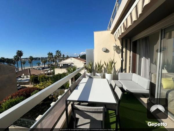 SIX FOURS LES PLAGES- QUARTIER LES LÔNES-T2 à 50m DE LA PLAGE