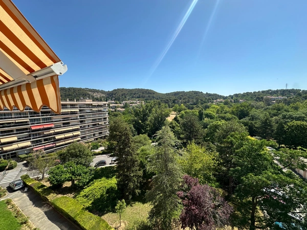 AIX EN PROVENCE SUD - TORSE TOUR  D'AYGOSI Bel APPARTEMENT 76m2 AU 6EME ETAGE