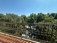 AIX EN PROVENCE - PROCHE PLACE DE LA ROTONDE - T1 dernier étage avec balcon