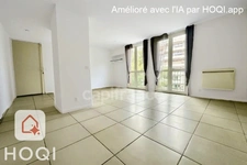 AIX EN PROVENCE SOUTH Avenue de la Cible Bright 4-room apartment top floor 