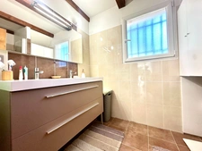 AIX EN PROVENCE LA DURANNE - House 159m2 - Double garage 80m2 - 2-bedroom apartment 50m2 - Land 1236m2