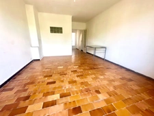 AIX-EN-PROVENCE - NEAR PLACE DE LA ROTONDE - Top floor 1-bedroom apartment with balcony