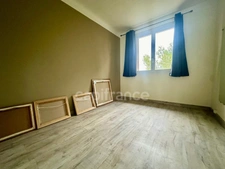 AIX EN PROVENCE SOUTH Avenue de la Cible Bright 4-room apartment top floor 