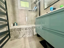 AIX EN PROVENCE SOUTH Avenue de la Cible Bright 4-room apartment top floor 