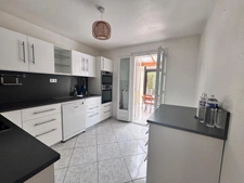 🏡 JUVIGNAC – Villa familiale avec T2 indépendant, jardin et piscine