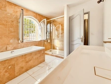 ✨ Maison d’exception à vendre – Domaine du Golf à Juvignac ✨