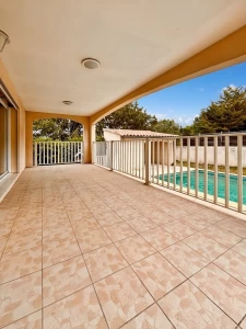 🏡 À vendre – Villa 4 pièces avec piscine, Garage agricole – Nébian