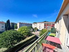 APPARTEMENT MEUBLÉ TRAVERSANT 67M2 BALCON CAVE GARAGE - AIGUELONGUE