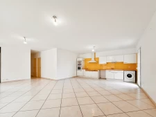 ? À vendre – Villa 4 pièces avec piscine, Garage agricole – Nébian