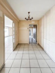 ✨ 126 m² au dernier étage – Un appartement à réinventer selon vos envies