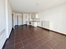 SOUS COMPROMIS ✨ Montpellier Ovalie – T2 cosy avec balcon et parking sécurisé ✨