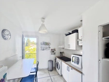 APPARTEMENT MEUBLÉ TRAVERSANT 67M2 BALCON CAVE GARAGE - AIGUELONGUE