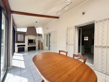 🏡 JUVIGNAC – Villa familiale avec T2 indépendant, jardin et piscine
