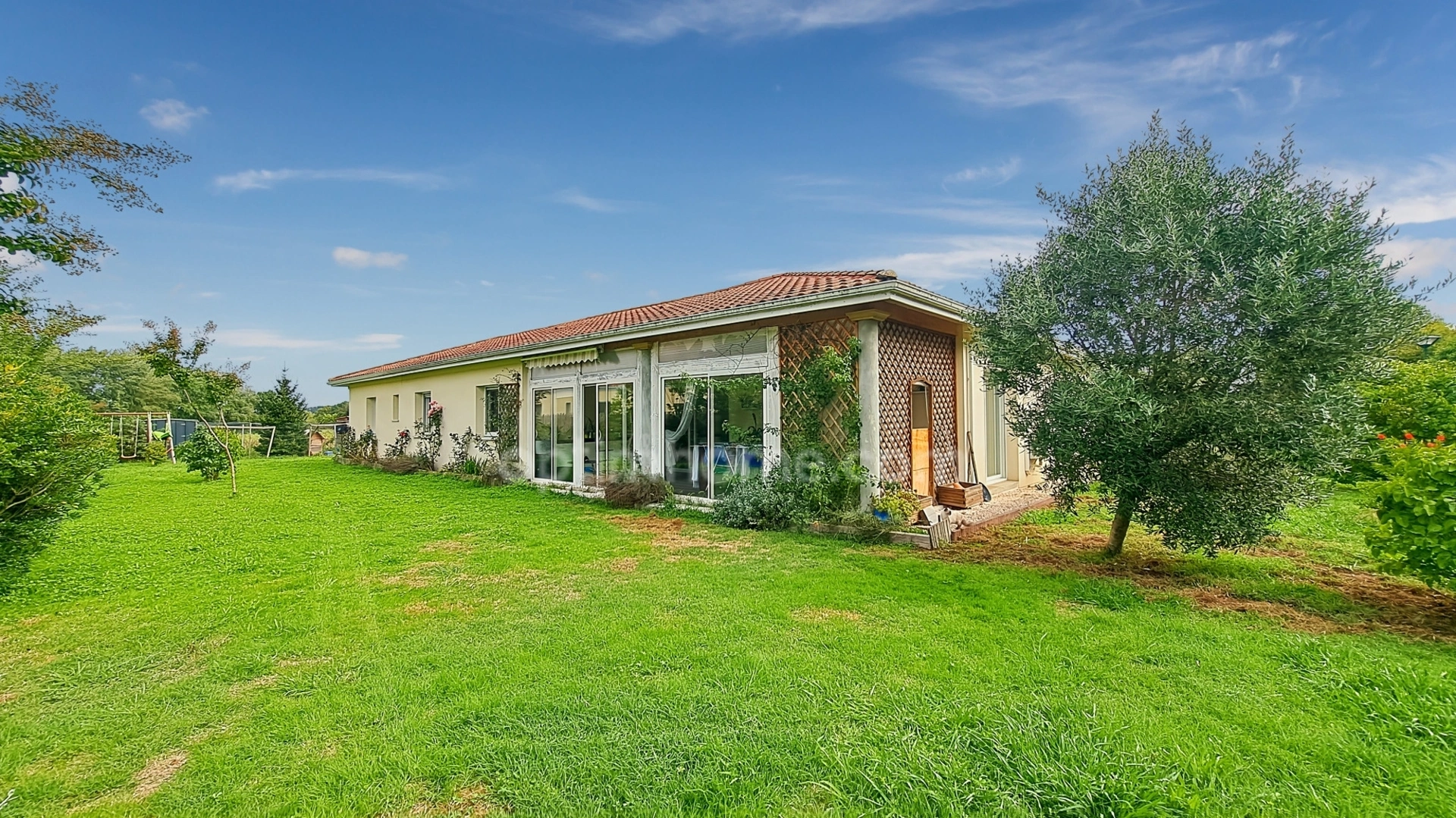 Maison 8 pièces 166 m² · à Bidache · 166 m² · 285 000 €