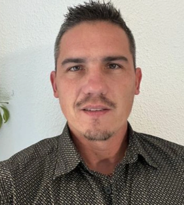 James DORDENART