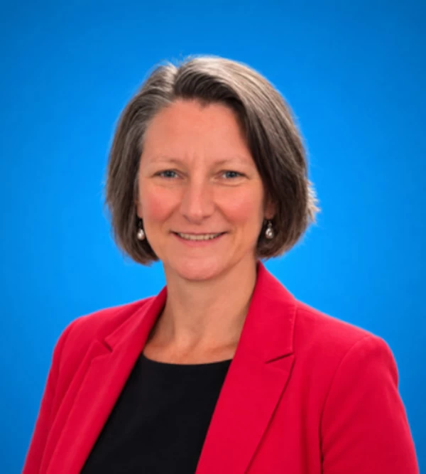 Julie DESMAREST