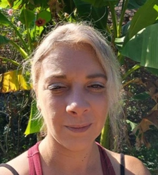 Stephanie LALOUX