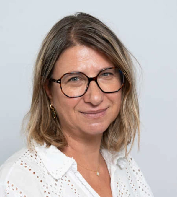 Rebecca RAYNEAU