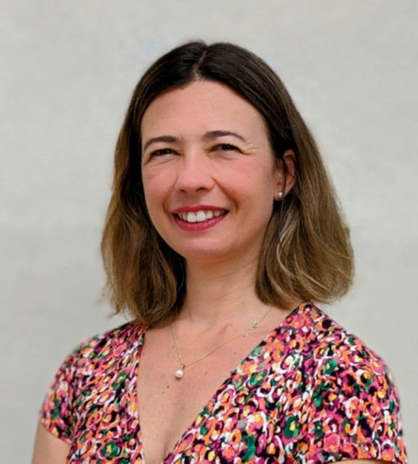 Emily CARIOU