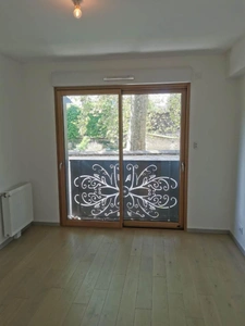 Maison à vendre 3 pièces rue victor hugo AVEC PARKING EN SOUS-SOL  TOURS (37) a 10 minutes  de jean jaures en marchant tranquillement 