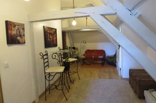 Charming 7-room priory near Blois with panoramic views, 3 minutes from the lake and golf course, ideal as a second home