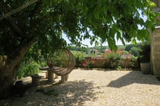 Charming 7-room priory near Blois with panoramic views, 3 minutes from the lake and golf course, ideal as a second home