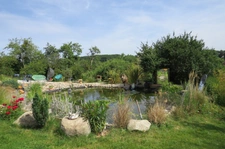 Charming 7-room priory near Blois with panoramic views, 3 minutes from the lake and golf course, ideal as a second home