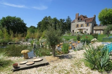 Prieuré de caractère  7 pièces proche Blois   vue dominante  3 minutes du lac , du golf , idéal maison secondaire