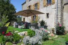 Charming 7-room priory near Blois with panoramic views, 3 minutes from the lake and golf course, ideal as a second home