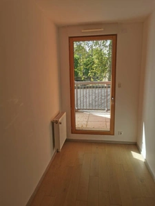 Maison à vendre 3 pièces rue victor hugo AVEC PARKING EN SOUS-SOL  TOURS (37) a 10 minutes  de jean jaures en marchant tranquillement 