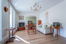 Appartement entièrement rénové - 2 CHAMBRES - HYPER CENTRE ST CYR SUR LOIRE (37)