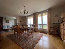 A VENDRE Appartement - 3 CHAMBRES - HYPER CENTRE SAINT CYR SUR LOIRE (37)