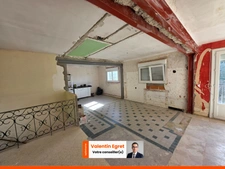Maison de 120 m² à rénover avec vue panoramique, garage et jardin – Bolbec Centre