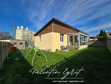 Aplemont / Sainte-Cécile : Maison 4 pièces avec jardin, véranda et garage