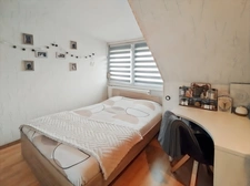 Maison individuelle quartier CEPY- habitable de plain pied- 5 chambres- 2 garages- jardin - classé en C