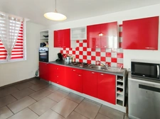 Exclusivité-02110 Fontaine-Uterte-Maison individuelle- Sans vis à vis-- cuisine équipée et aménagée-3 chambres- 1645 m2 de jardin-Classé en D