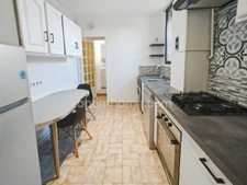 02100 Saint-Quentin- Maison 3 chambres - cuisine EQUIPEE - COUR sans VIS à VIS - GARAGE 
