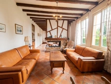 02100 NEUVILLE SAINT-AMAND - Maison de caractère au charme de l’ancien 332m2 - 4 chambres - Vie de plain-pied - Salle de réception 70 m² - Mezzanine - Grand garage