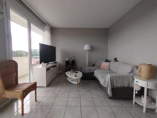 02100 saint-quentin- Appartement 75 m2 - 2 chambres - 1 bureau - balcon - parking sécurisé