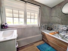 02100 GRICOURT - MAISON SEMI MITOYENNE - VIE DE PLAIN PIED - 4 CHAMBRES - JARDIN - DPE D