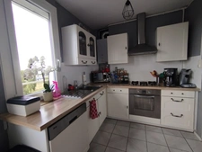 02100 saint-quentin- Appartement 75 m2 - 2 chambres - 1 bureau - balcon - parking sécurisé