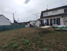 02100 GRICOURT - MAISON SEMI MITOYENNE - VIE DE PLAIN PIED - 4 CHAMBRES - JARDIN - DPE D