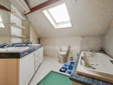  02100 Neuville Saint-Amand- Maison individuelle 130m2 sans mitoyenneté- 3 chambres – garage- cour avec jardinet 