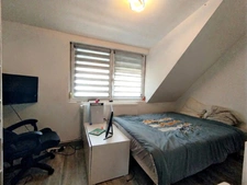 02100 GRICOURT - MAISON SEMI MITOYENNE - VIE DE PLAIN PIED - 4 CHAMBRES - JARDIN - DPE D